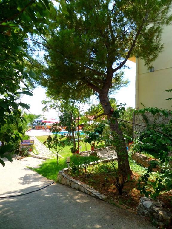 Hotel Belle Vue Dhermi Ngoại thất bức ảnh
