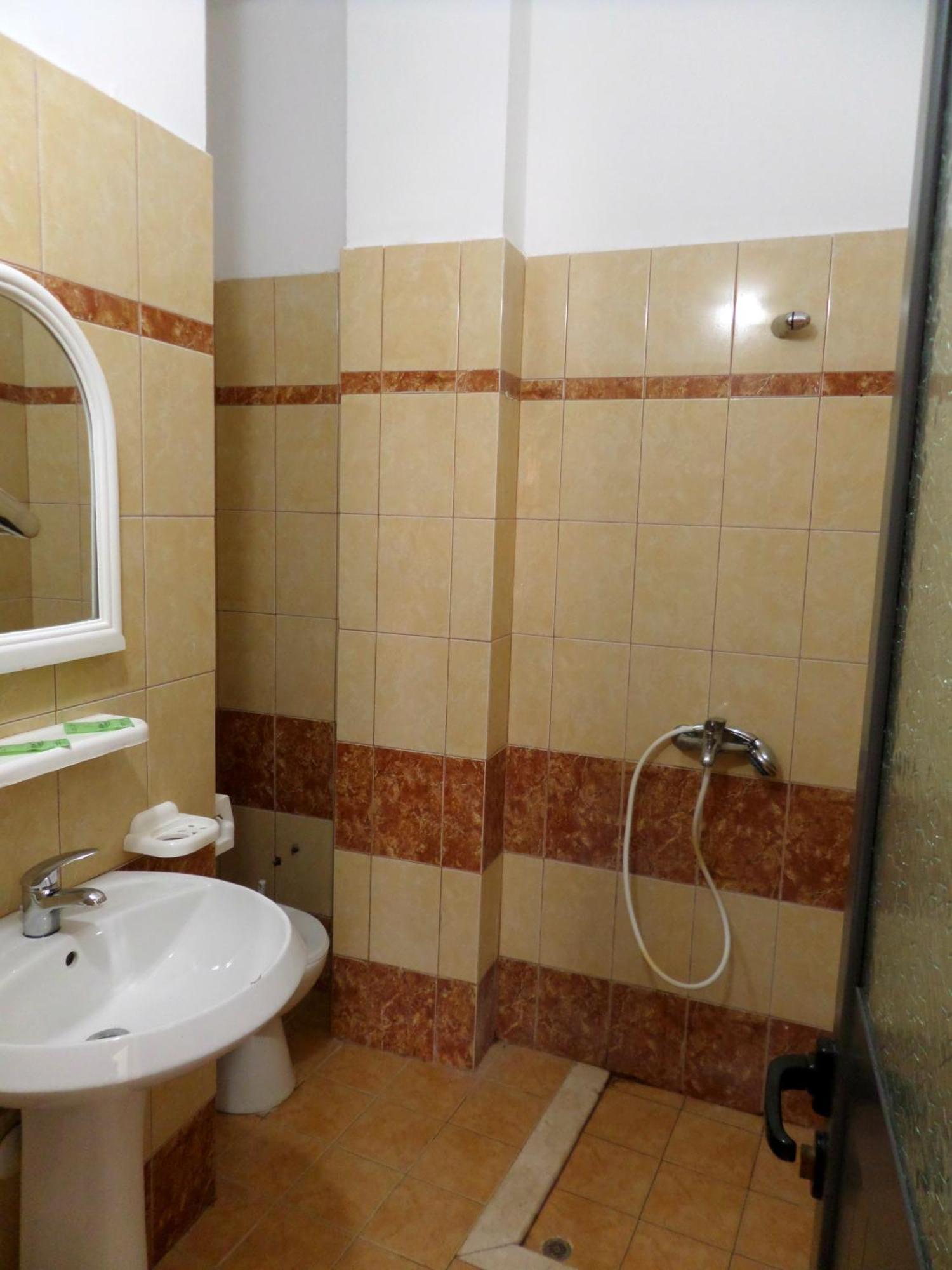 Hotel Belle Vue Dhermi Ngoại thất bức ảnh