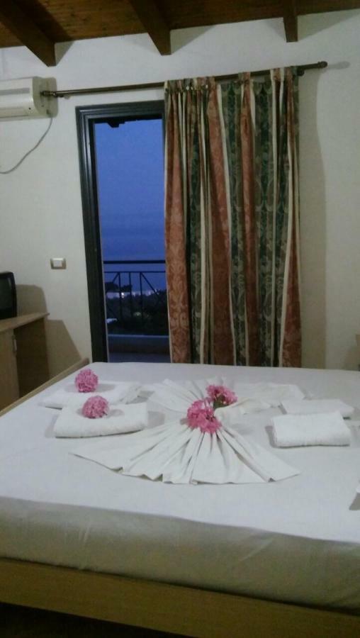 Hotel Belle Vue Dhermi Ngoại thất bức ảnh