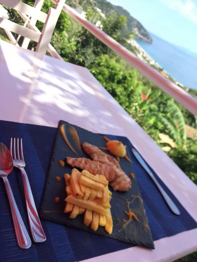 Hotel Belle Vue Dhermi Ngoại thất bức ảnh